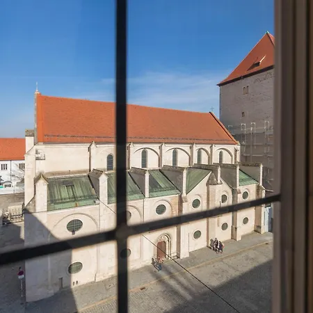 Отель Herzogshof - Boutique-hotel Am Dom 4*